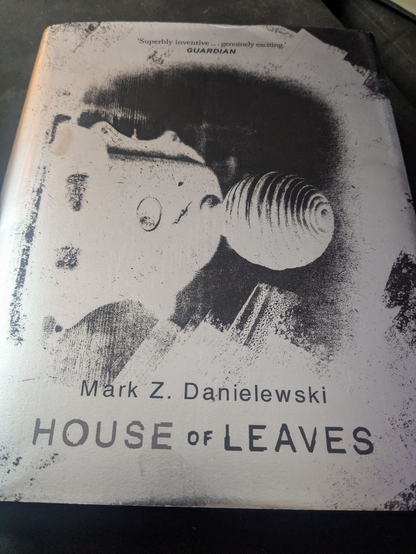 Photo of the front cover of House Of Leaves